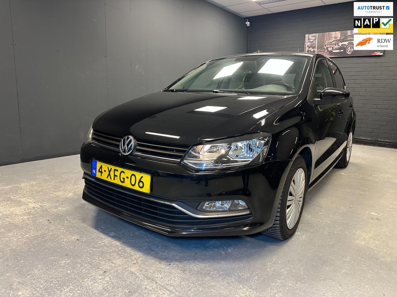 Volkswagen Polo - 1.2 TSI Highline Navi DSG bluetooth 1eigenaar Broekhuis Volkswagen Dealer - AutoWereld.nl