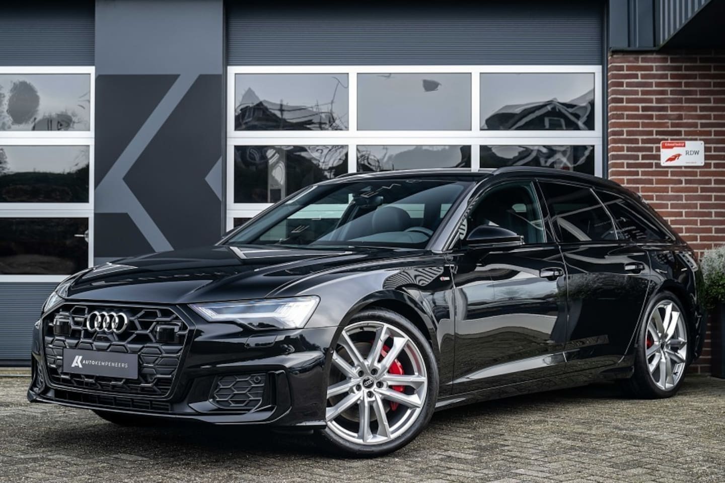 Audi A6 Avant - 55 TFSI e Quattro 367PK | S-Line | B&O | HD-Matrix | Trekhaak | Virtual | ACC | Camera | 2 - AutoWereld.nl