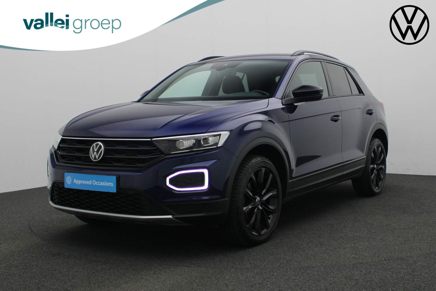 Volkswagen T-Roc - 1.5 TSI 150PK DSG Style | Trekhaak | Camera | Stoelverwarming | Navi | Parkeersensoren voo - AutoWereld.nl