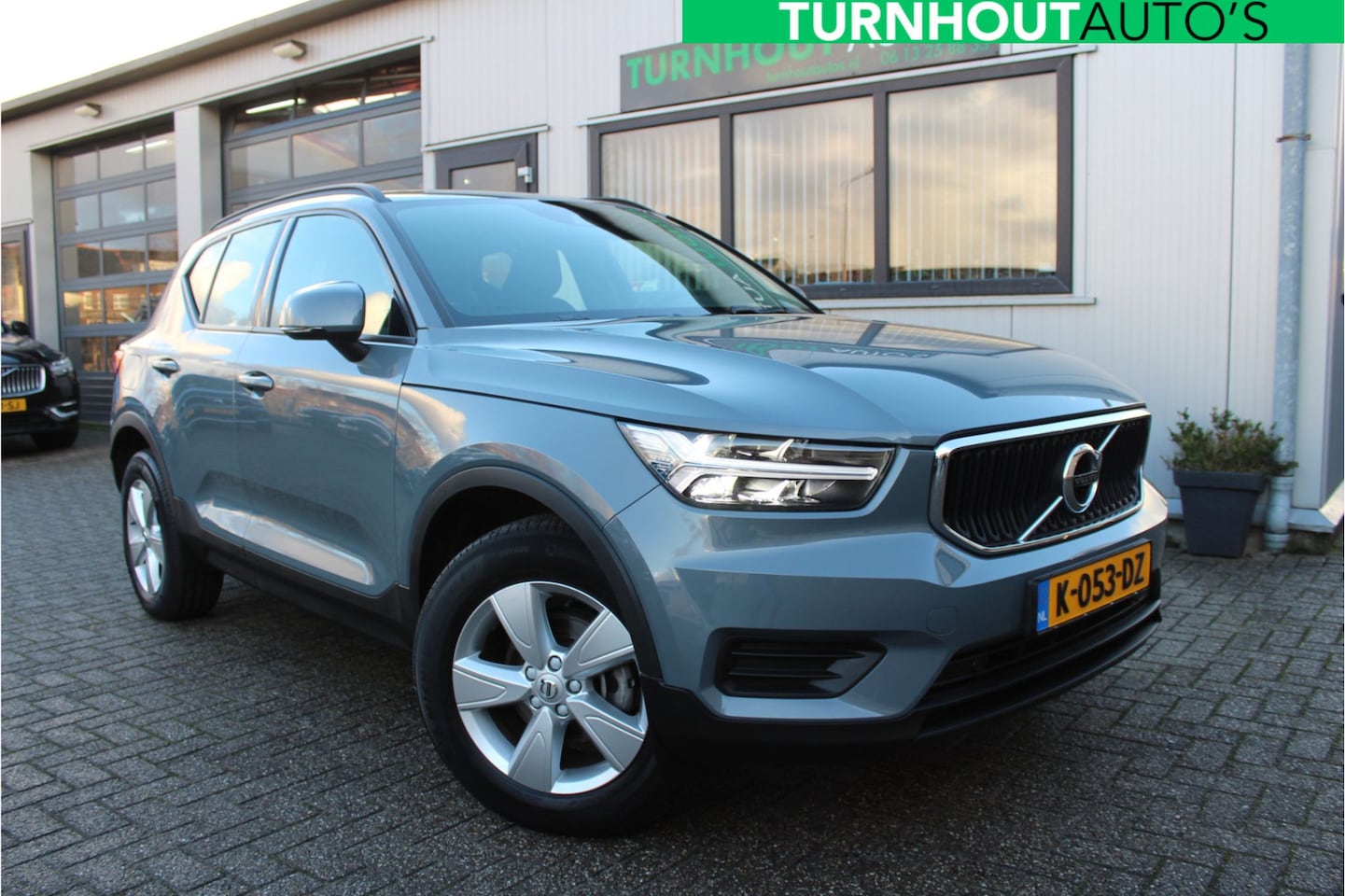 Volvo XC40 - 1.5 T2 Momentum NL auto | DAB | Volvo On Call | 78.539 km - AutoWereld.nl