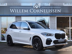 BMW X5 - xDrive30d High Executive M-Sport Pano Trekhaak ACC