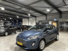 Ford Fiesta - EcoBoost 100 pk Titanium | Trekhaak | LED | Clima | PDC | LMV | Apple Carplay/Android Auto