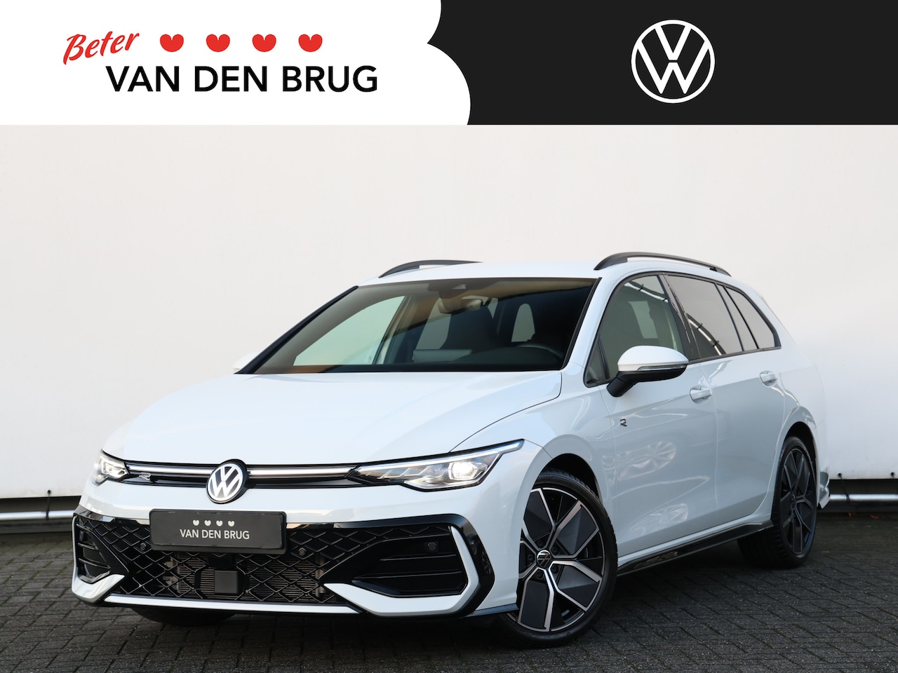 Volkswagen Golf Variant - 1.5 eTSI R-Line Edition 150PK DSG I Led Matrix I Keyless I Side assist I Navigatie I Camer - AutoWereld.nl