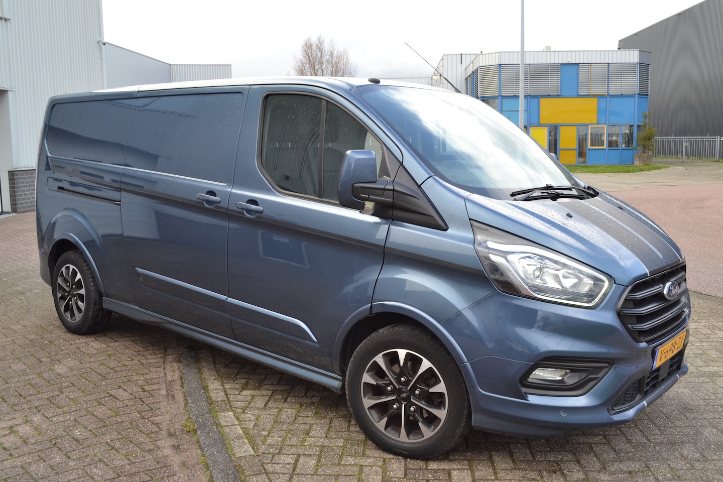 Ford Transit Custom - 310 2.0 TDCI L2H1 Sport L2H1 SPORT VAN 2,0 16V EURO 6 AUTOMAAT 170PK - AutoWereld.nl