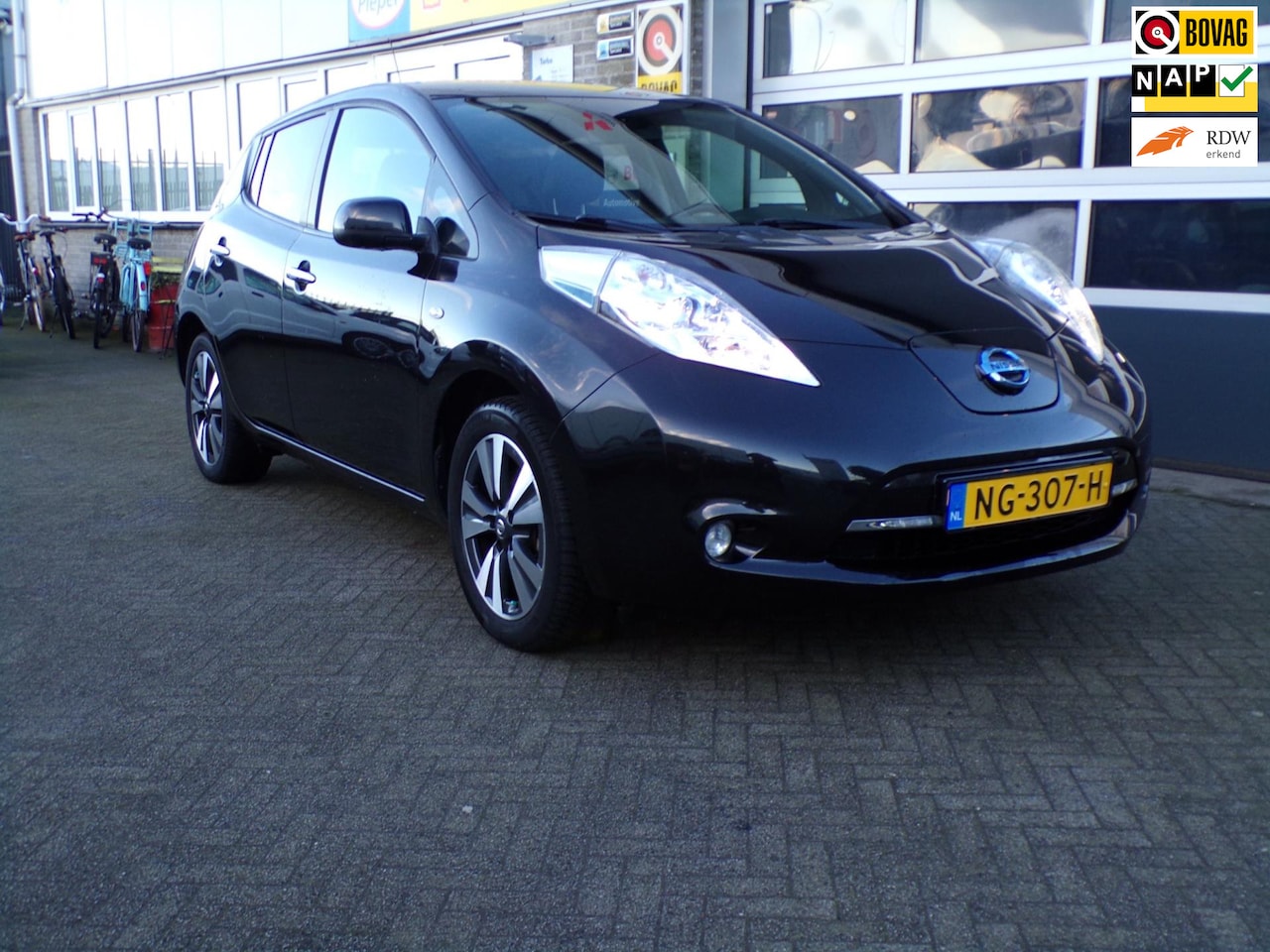 Nissan LEAF - Tekna 30 kWh - AutoWereld.nl