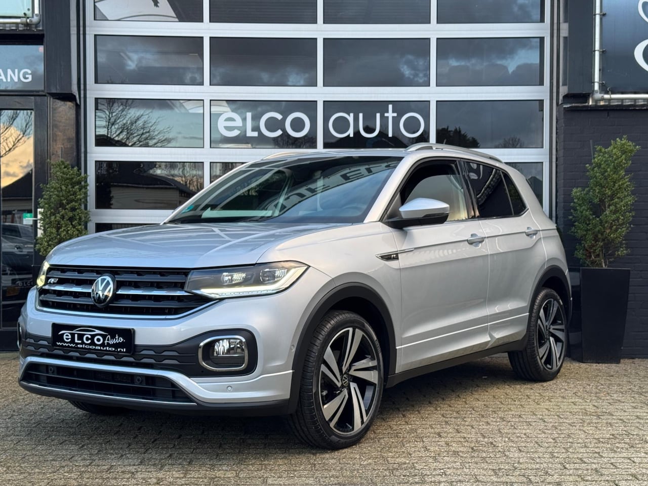 Volkswagen T-Cross - 1.0 TSI R-Line 1.0 TSI R-Line - AutoWereld.nl