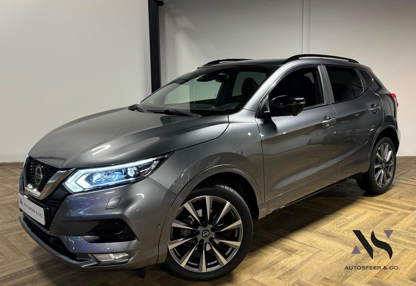 Nissan Qashqai - 1.3 DIG-T Tekna + PANO KEYLESS - AutoWereld.nl