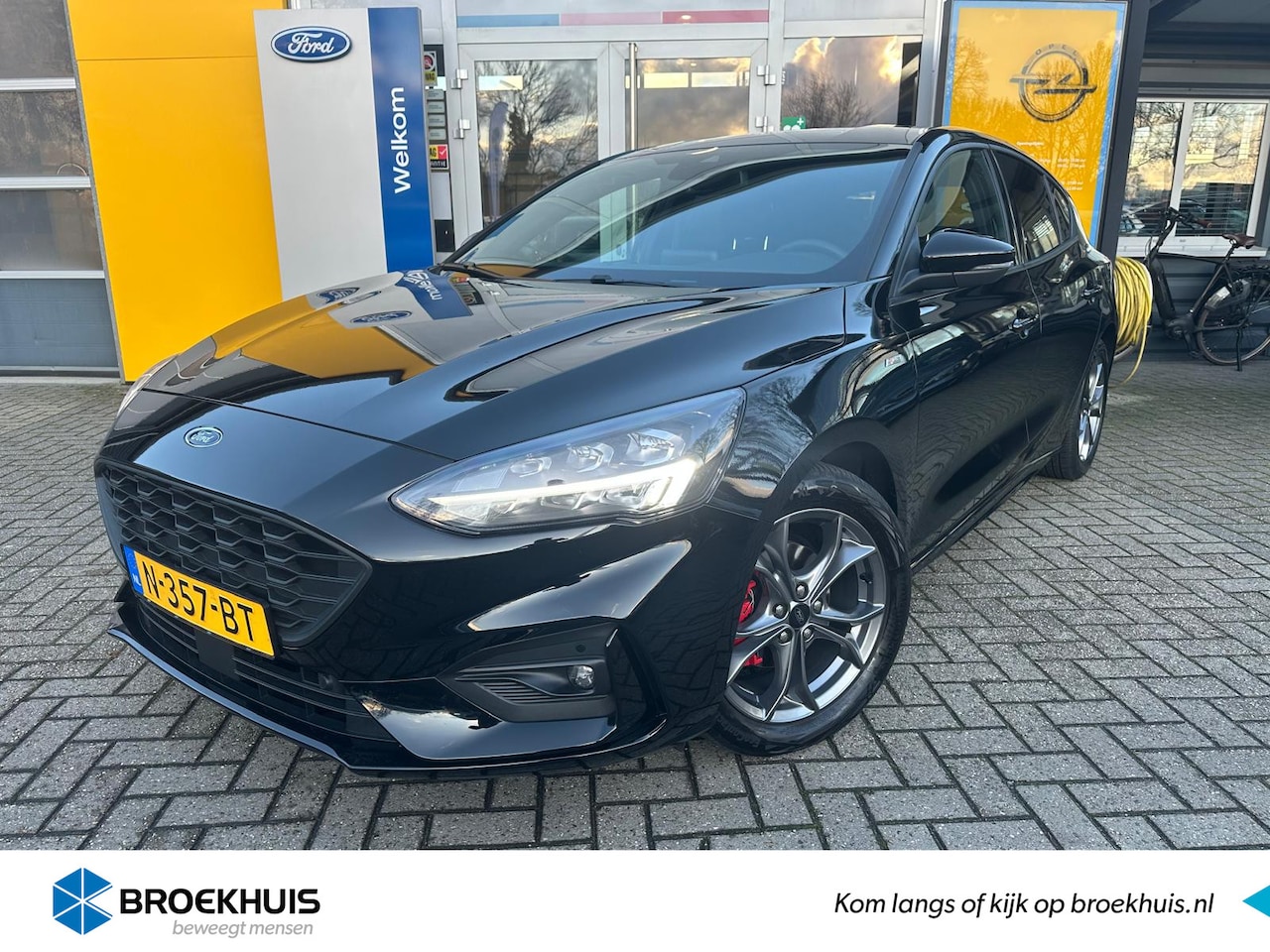 Ford Focus - 1.0 Hybrid 155PK ST Line-X | NAVIGATIE| ADAPTIVE CRUISE CONTROL| CAMERA| PARKEERSENSOREN V - AutoWereld.nl