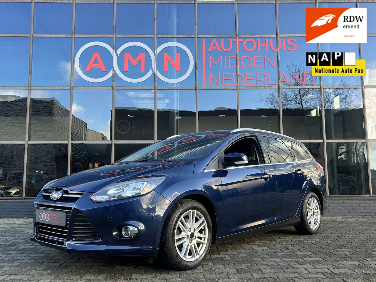 Ford Focus - 1.0 EcoBoost Titanium CruiseCtr,ClimateCtr,Achteruitrijcamera,Airco,PDCa/v,LMV”16,Elekpakk - AutoWereld.nl