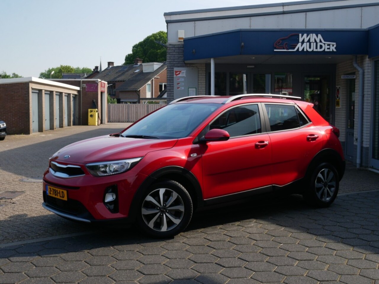 Kia Stonic - 1.0 T-GDI DYNPL.LINE   **Airco//Navigatie//Lm ** - AutoWereld.nl