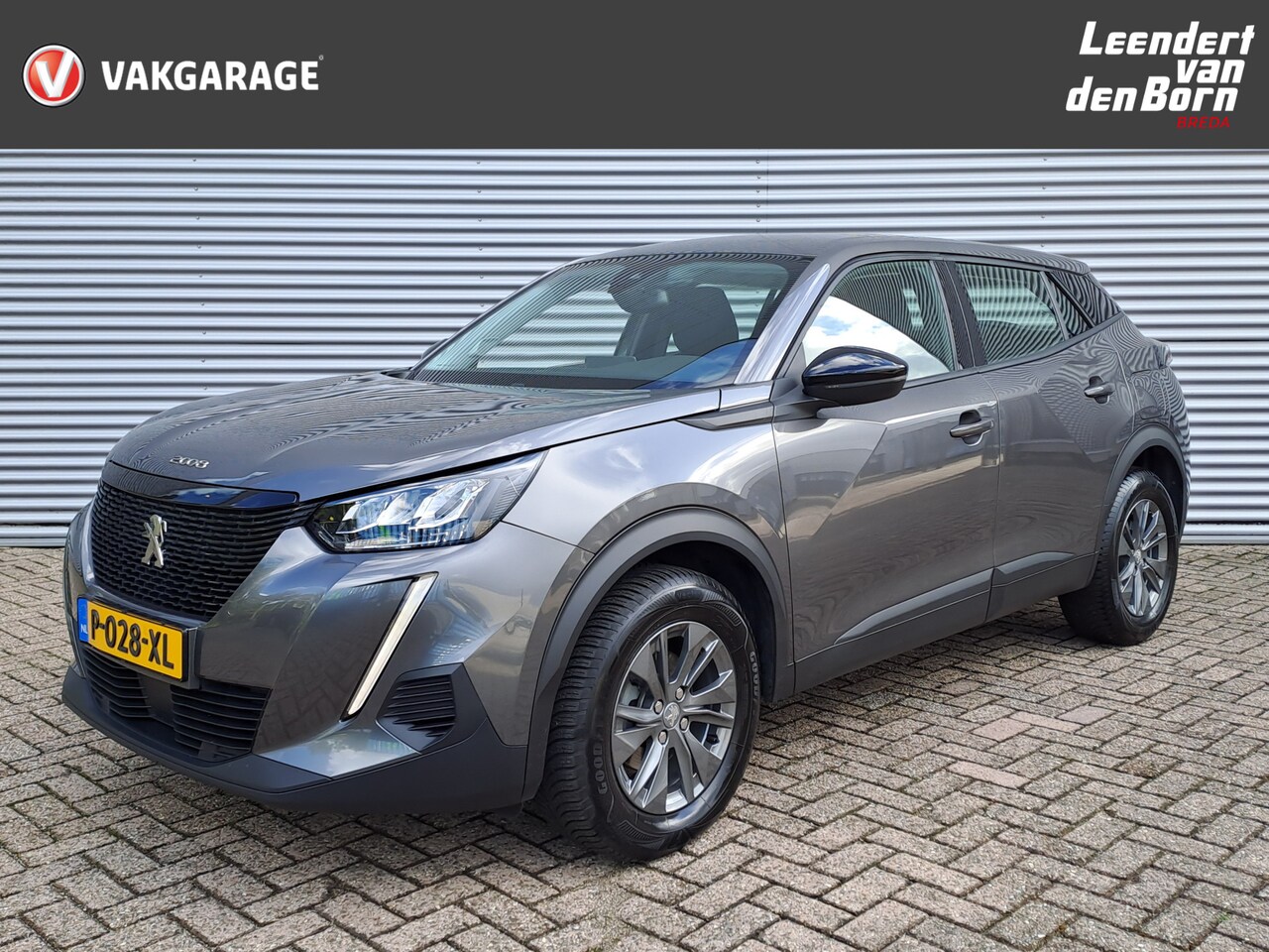 Peugeot 2008 - 1.2 PureTech Active Pack | Navi | PDC | ECC |  Apple Carplay/Android Auto - AutoWereld.nl