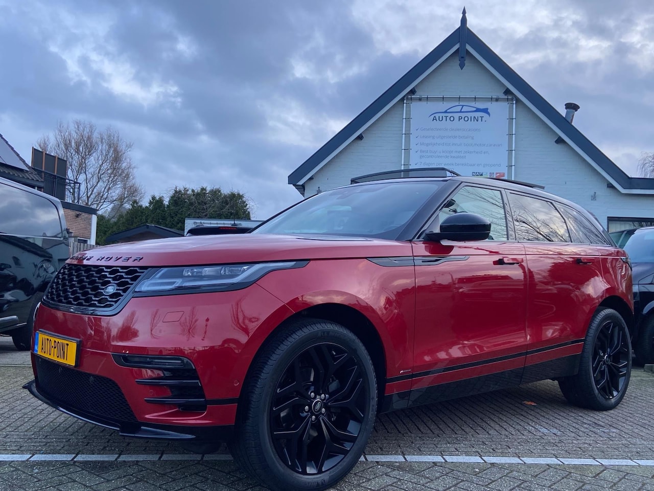 Land Rover Range Rover Velar - P250S 4X4/PANO/MERIDIAN/KEYLESS/69900KM - AutoWereld.nl