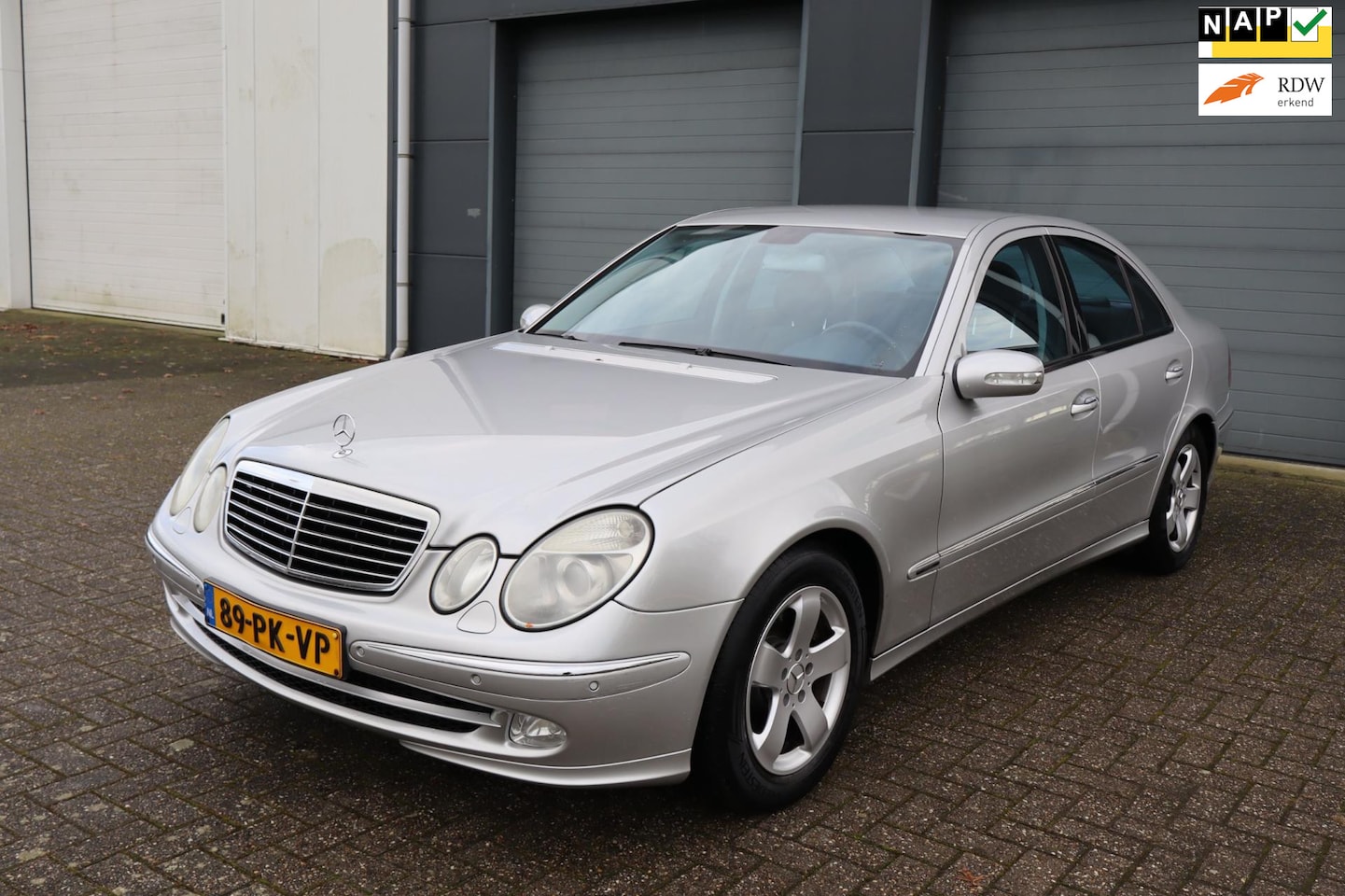 Mercedes-Benz E-klasse - 200 K. Avantgarde 2004 Achteruitrijcamera - AutoWereld.nl