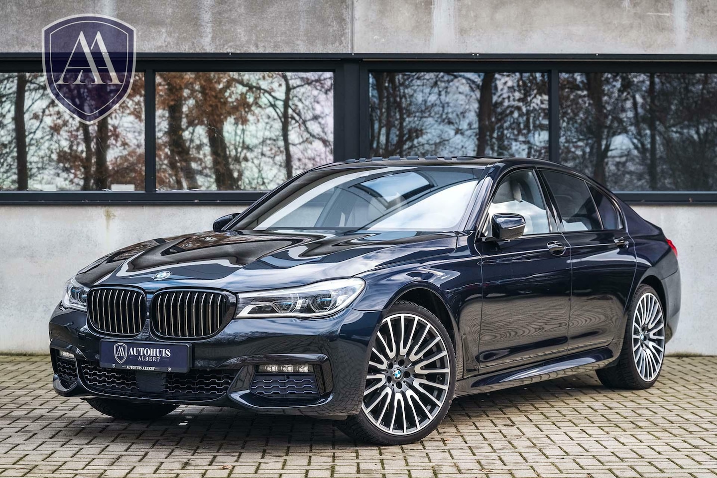 BMW 7-serie - 750i xDrive M Sport B&W Massage 360c 21'' Laser - AutoWereld.nl