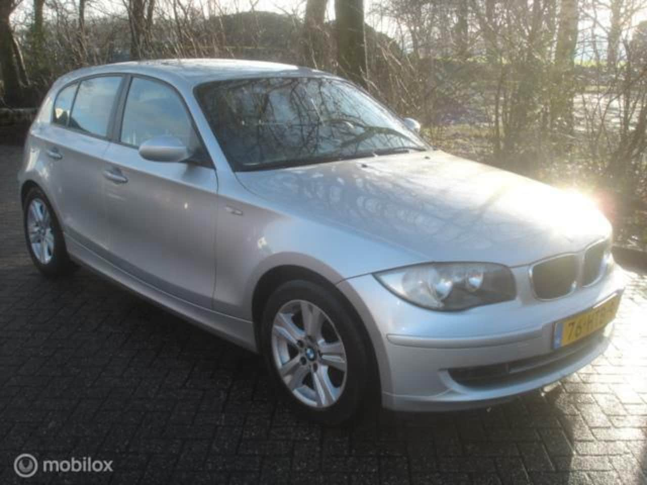 BMW 1-serie - 116i Business 6 bak - Airco - Cruise APK 4-2025 - AutoWereld.nl