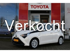 Toyota Aygo - 1.0 VVT-i x-play 72pk | Apple Carplay/Android Auto | NL-auto | Achteruitrijcamera |