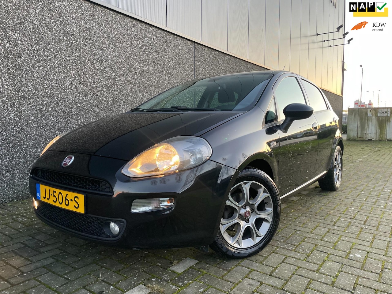 Fiat Punto Evo - 0.9 TwinAir Lounge/Nieuwe APK en beurt! - AutoWereld.nl