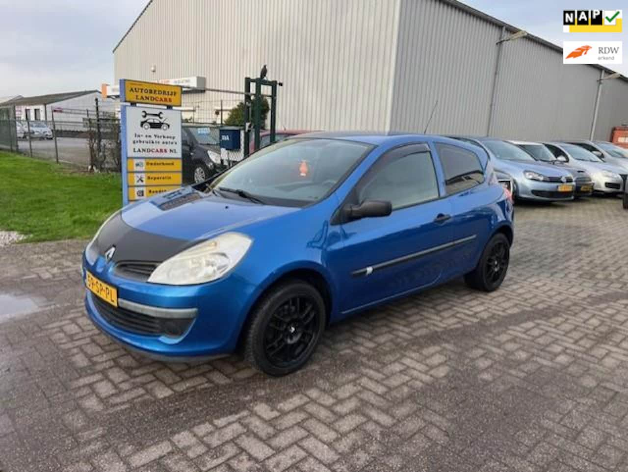 Renault Clio - 1.2-16V Authentique 1.2-16V Authentique - AutoWereld.nl