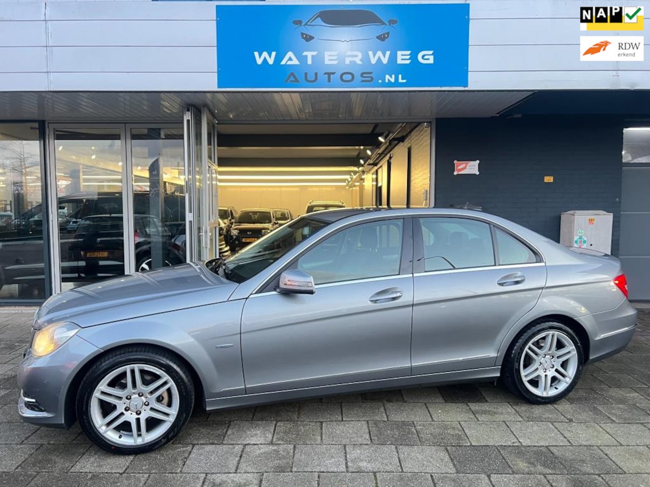 Mercedes-Benz C-klasse - 220 CDI Avantgarde NAVI/CLIMA/STOELVW/PDC - AutoWereld.nl