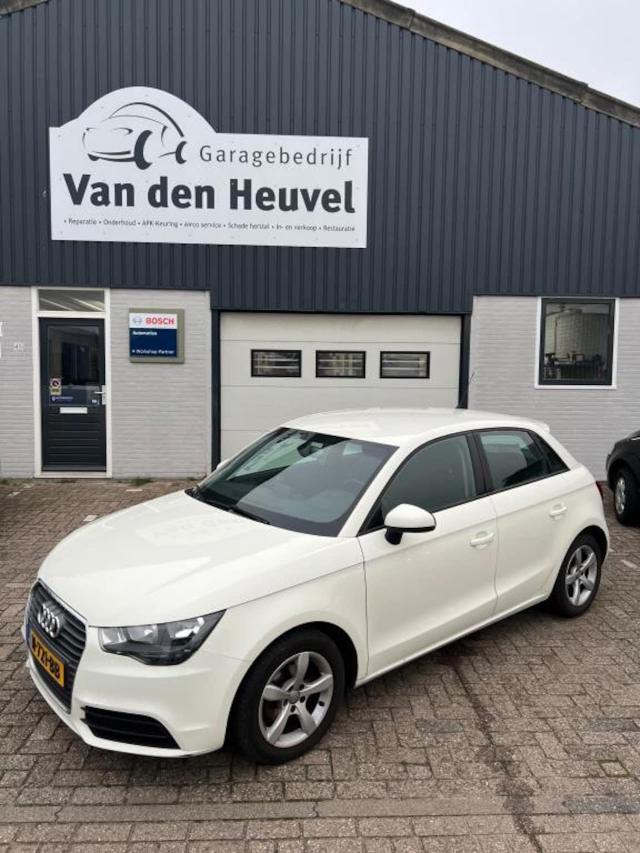 Audi A1 Sportback - 1.2 TFSI Ambition Pro Line Business 1.2 TFSI Ambition Pro Line Business - AutoWereld.nl