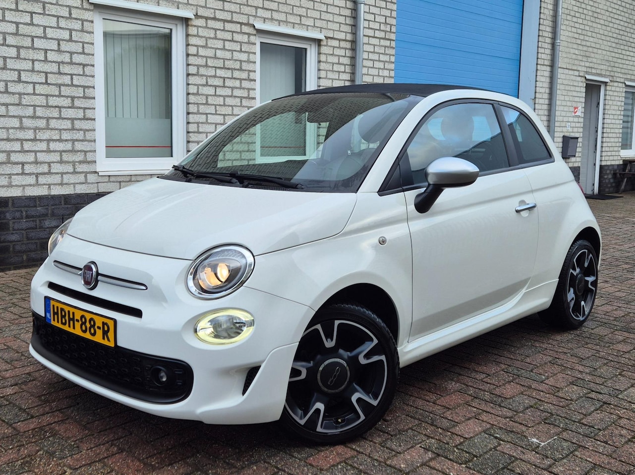 Fiat 500 C - 1.2 Rockstar Airco-Cruise-Leer-Pdc-Carplay-Led - AutoWereld.nl