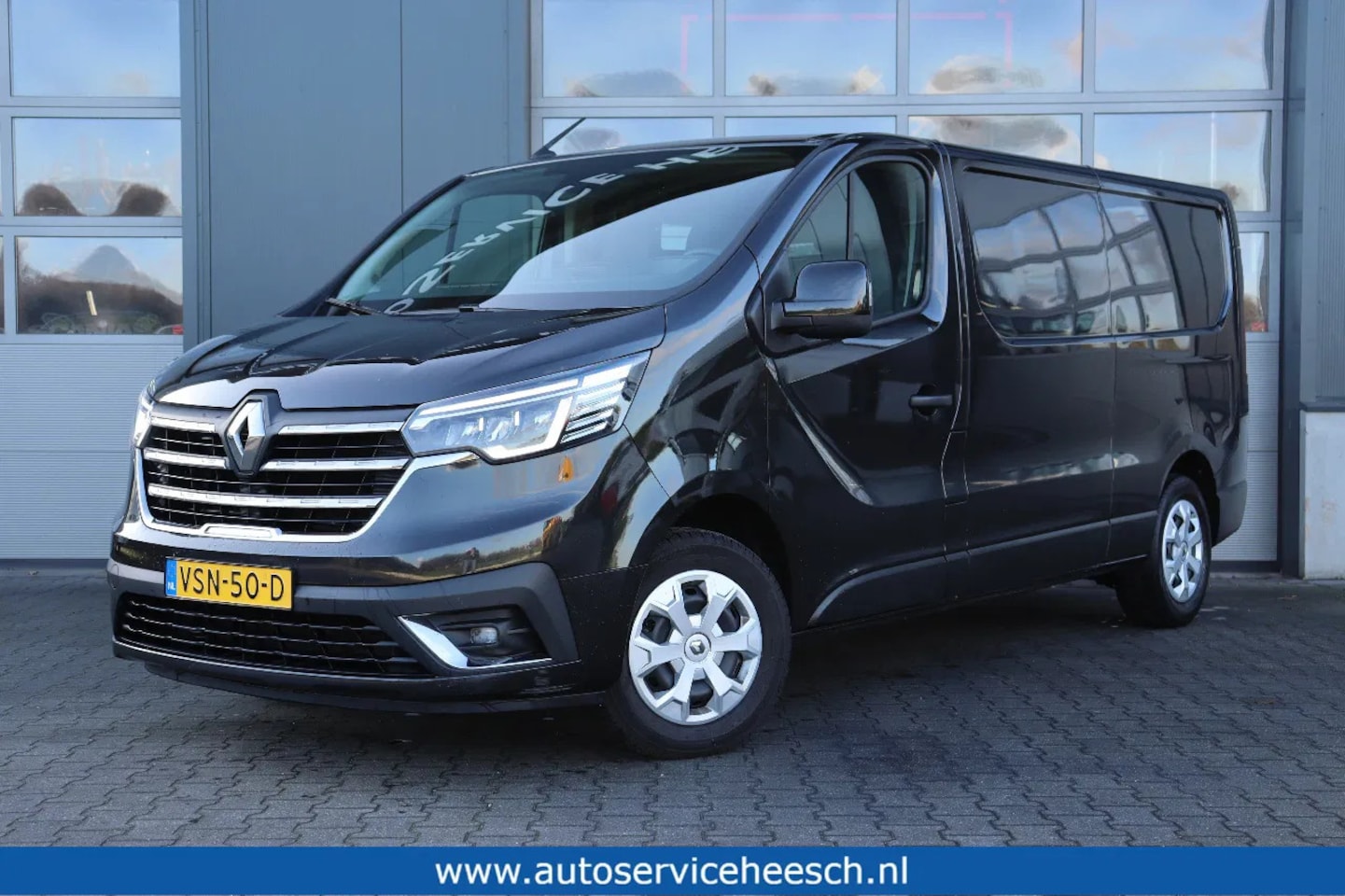 Renault Trafic - 2.0 DCI 150PK L2H1 l NIEUW MODEL l AUTOMAAT l NAVI l CAMERA - AutoWereld.nl