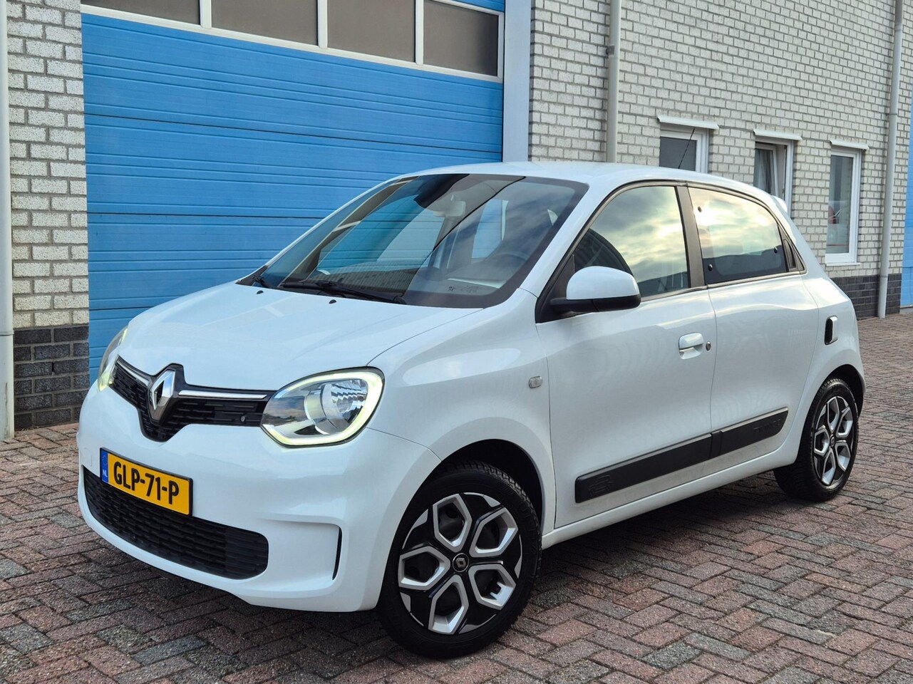 Renault Twingo - 1.0 SCe Airco|Cruise|Led|Nieuw Model - AutoWereld.nl