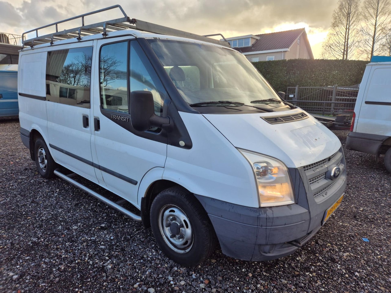 Ford Transit - 260S 2.2 TDCI Economy Edition 260S 2.2 TDCI Economy Edition - AutoWereld.nl