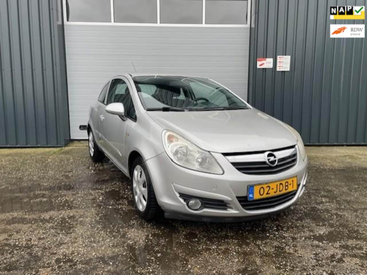 Opel Corsa - 1.4-16V Enjoy 1.4-16V Enjoy - AutoWereld.nl