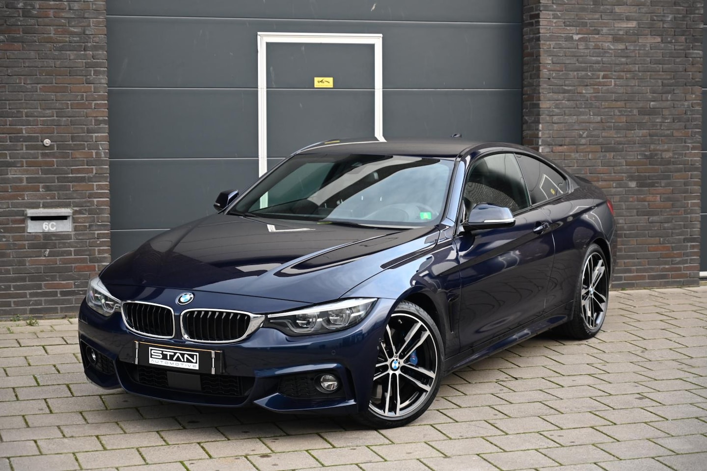 BMW 4-serie Coupé - 440i High Executive | 2E EIG | ACC, E-STOELEN, ADAPTIVE LED, 360 VIEW - AutoWereld.nl