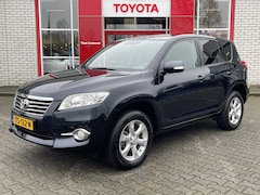 Toyota RAV4 - 2.0 VVTi DYNAMIC 2WD TREKHAAK TREKGEW 2000KG PARK-SENOREN CLIMA CRUISE 17" LM-VELGEN