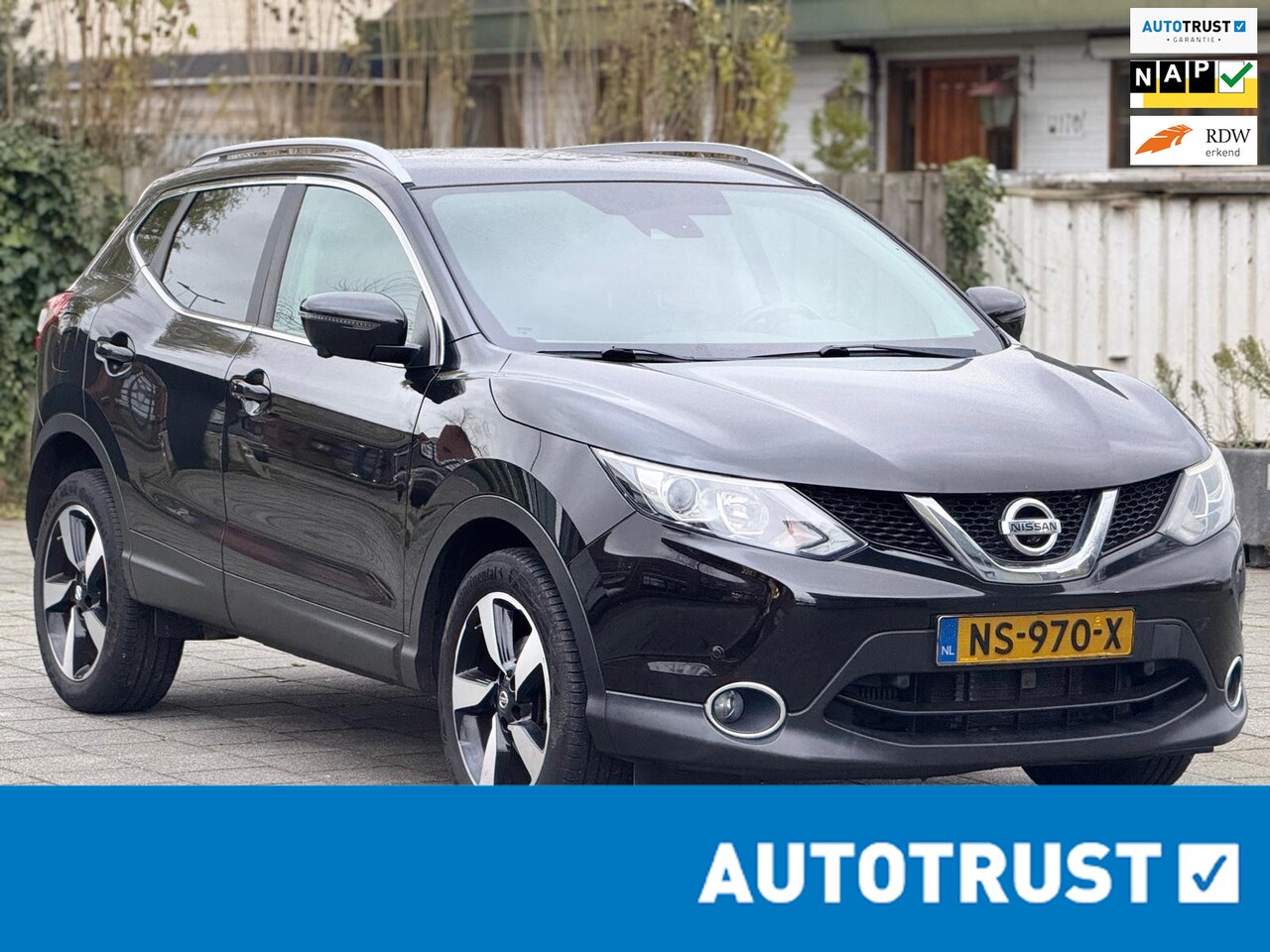 Nissan Qashqai - 1.2 N-Connecta 1.2 N-Connecta,KM73298 NAP.1jaar garantie,2eigenaar,automaat,navigatie - AutoWereld.nl