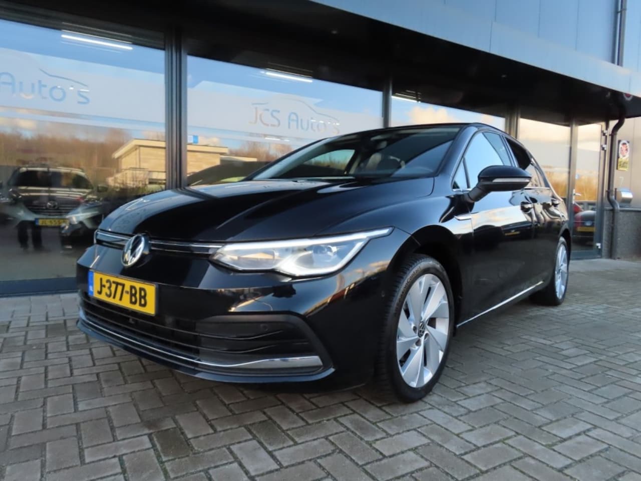 Volkswagen Golf - 1.5 eTSI Style Ecc Led Camera Pdc 2020 - AutoWereld.nl