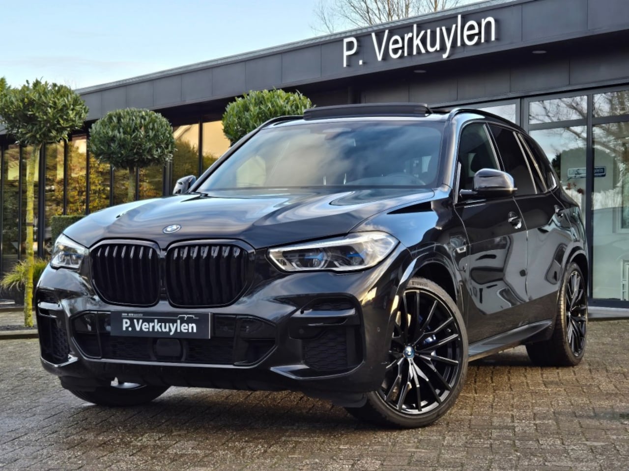 BMW X5 - XDRIVE45E M SPORT I LASER I PANORAMA I 22 INCH I TREKHAAK I - AutoWereld.nl