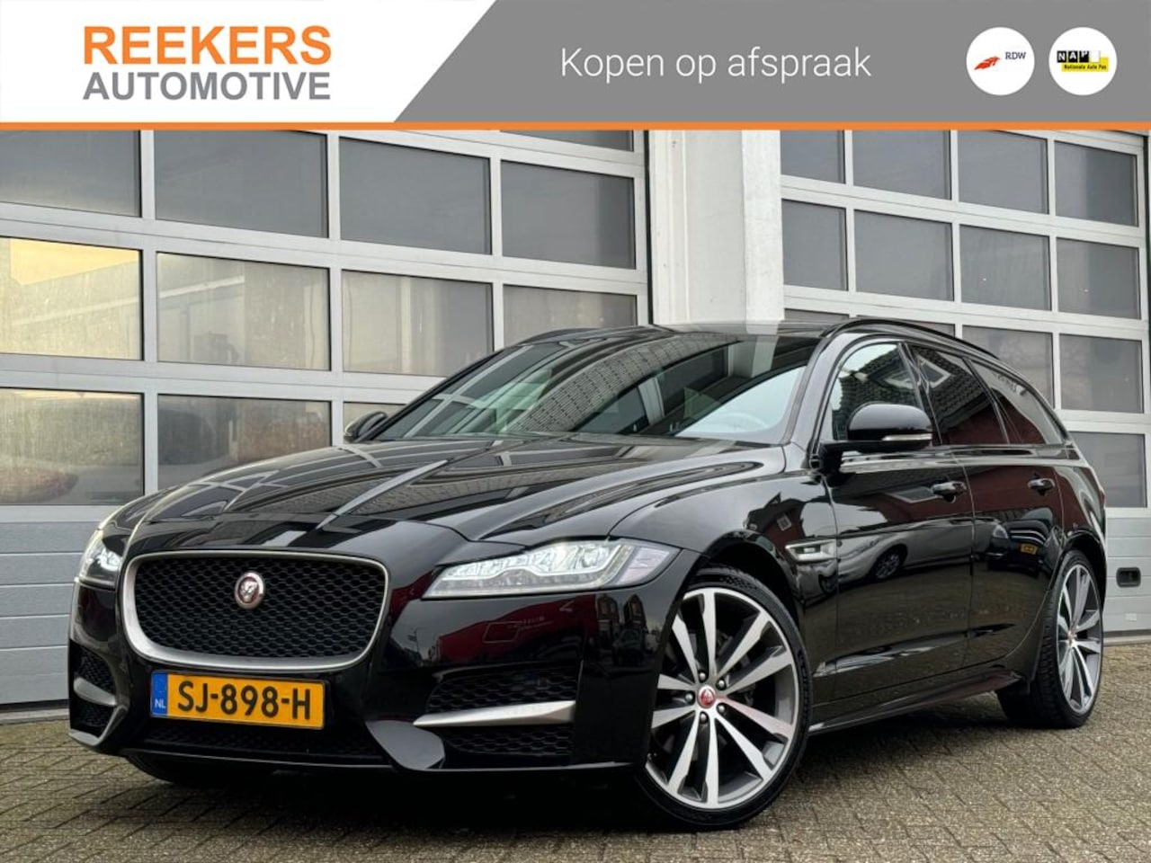 Jaguar XF - 2.0 250PK AUT.  R-SPORT Trekhaak Zw/leer Panodak - AutoWereld.nl