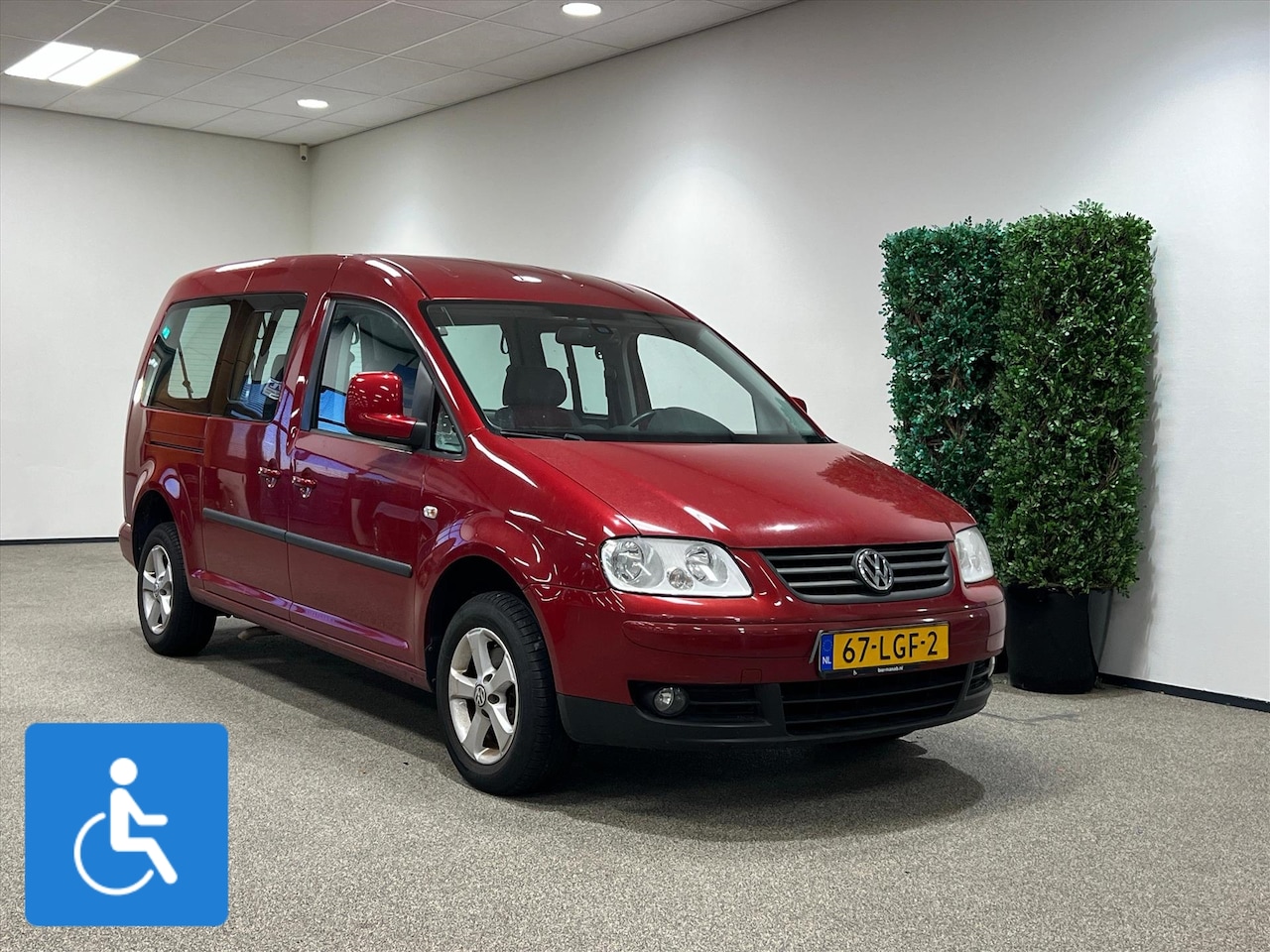 Volkswagen Caddy Maxi - Rolstoelauto 5+1 - AutoWereld.nl