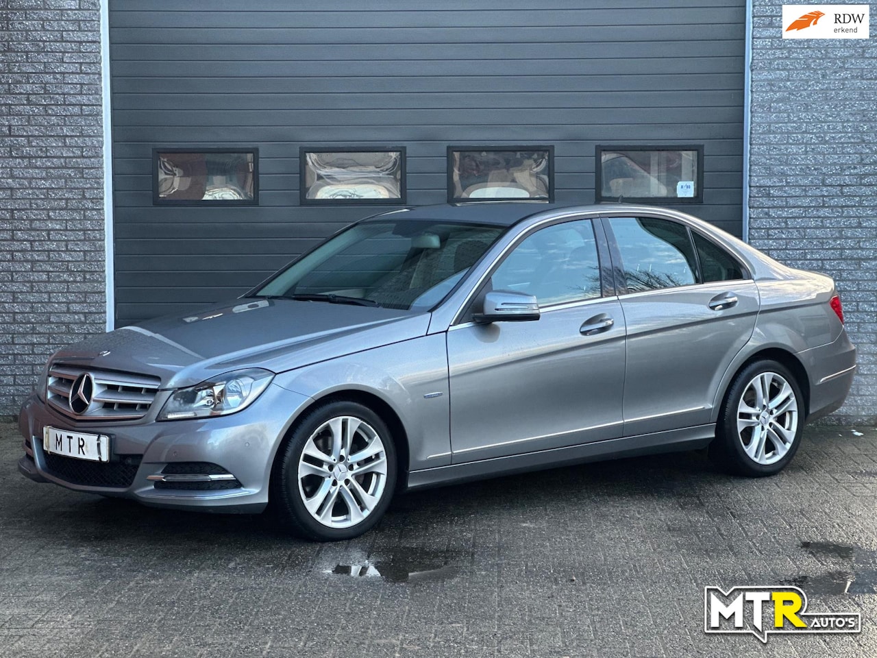 Mercedes-Benz C-klasse - 180 Avantgarde AUT|APK - AutoWereld.nl