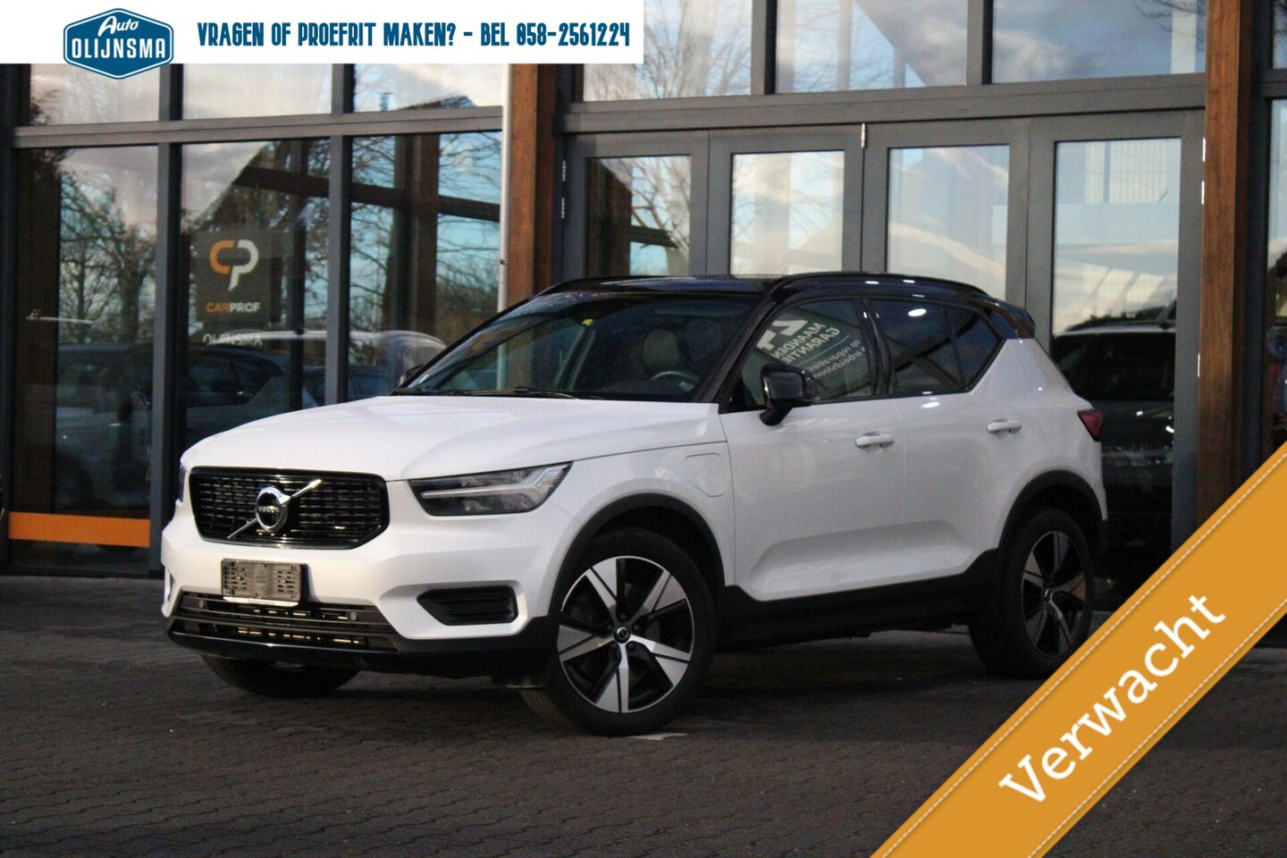 Volvo XC40 - T5 PlugInHybride R-design|Leer|Pano|Navi - AutoWereld.nl