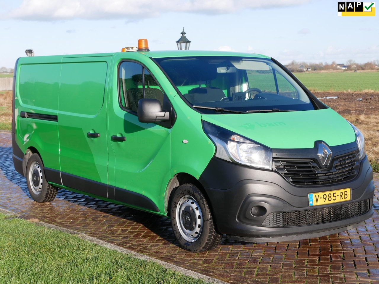 Renault Trafic - 1.6 dCi T29 L2H1 Comfort 92kW AC NAVI CAMERA - AutoWereld.nl