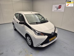 Toyota Aygo - 1.0 VVT-i x-now Airco Cruise Control Navigatie