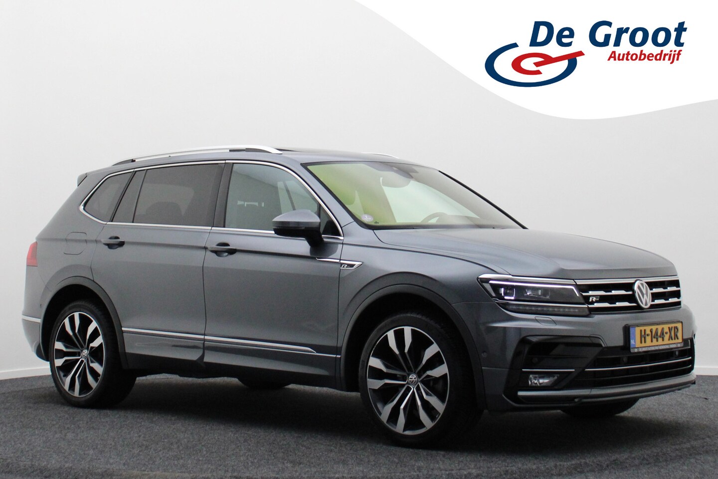 Volkswagen Tiguan Allspace - 1.5 TSI DSG Highline Business R 7p. Virtual Cockpit, Panoramadak,  ACC, Apple Carplay, Tre - AutoWereld.nl