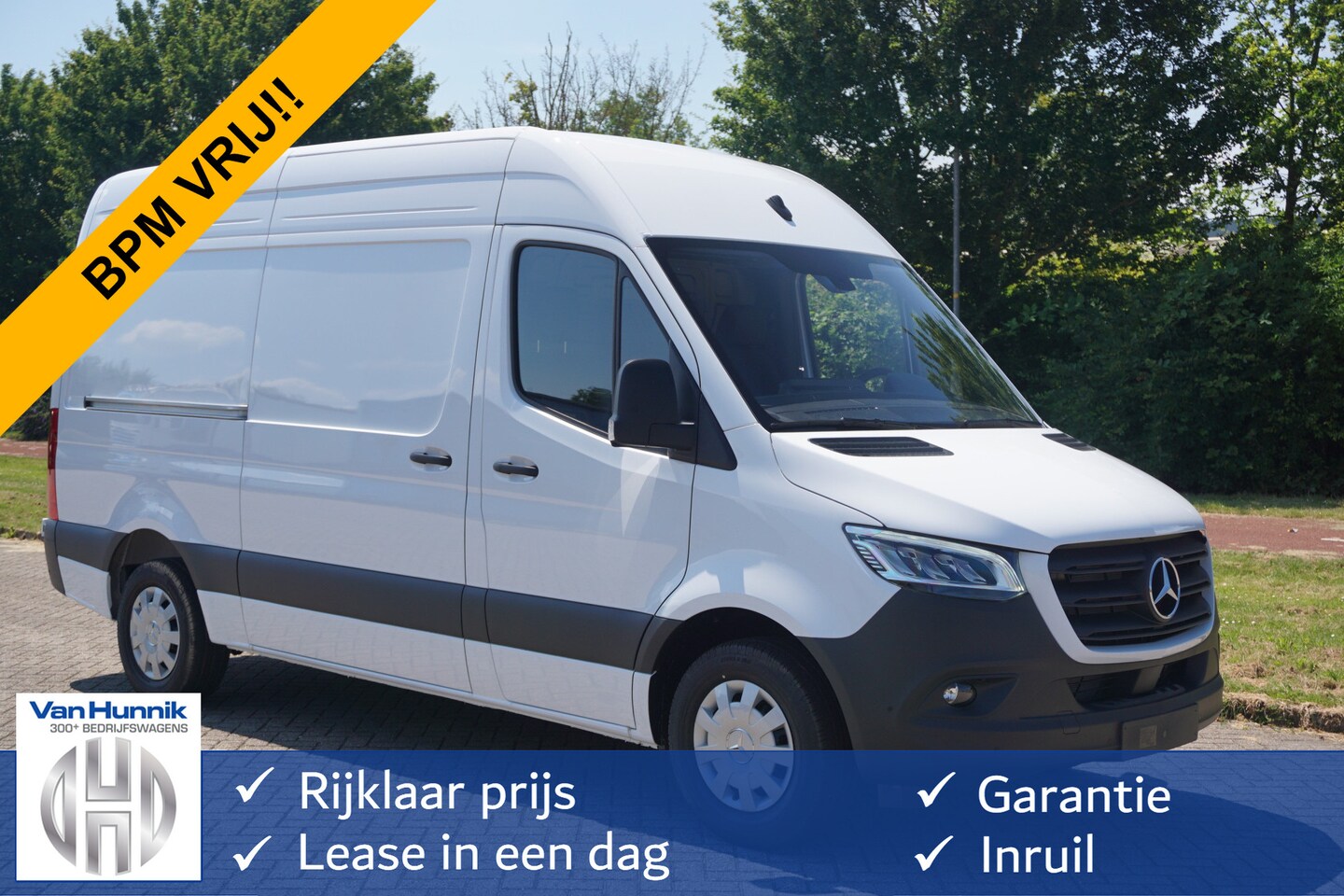 Mercedes-Benz Sprinter - 317CDI Pro L2H2 BPM VRIJ!! 10.25" Mbux, Gev. Stoel, 3.5T Trekhaak, LED 2x Schuifdeur!! NR. - AutoWereld.nl