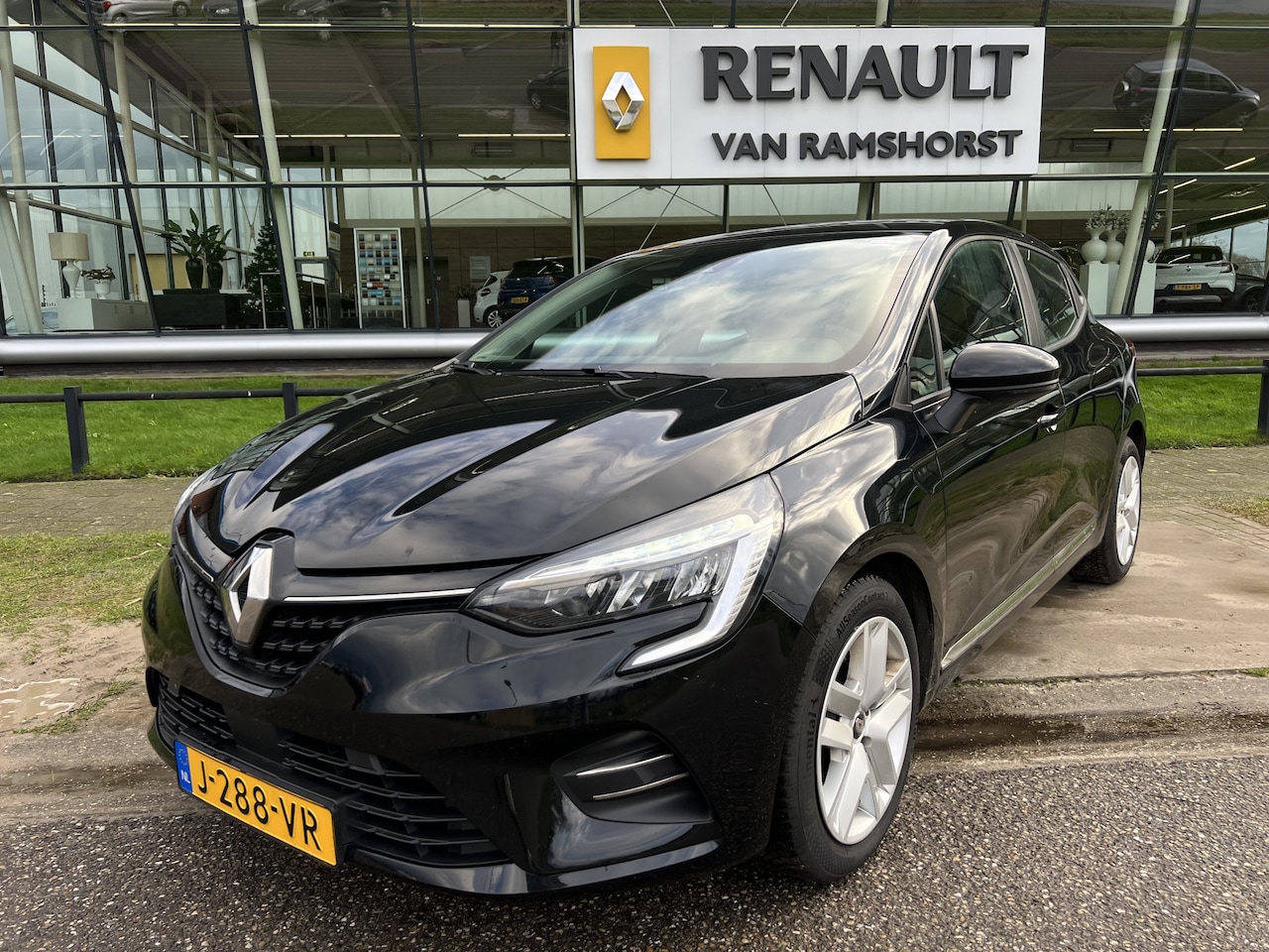 Renault Clio - 1.0 TCe Bi-Fuel Zen / Dealer Onderhouden / Trekhaak / Cruise / Lane assist / Applecarplay - AutoWereld.nl