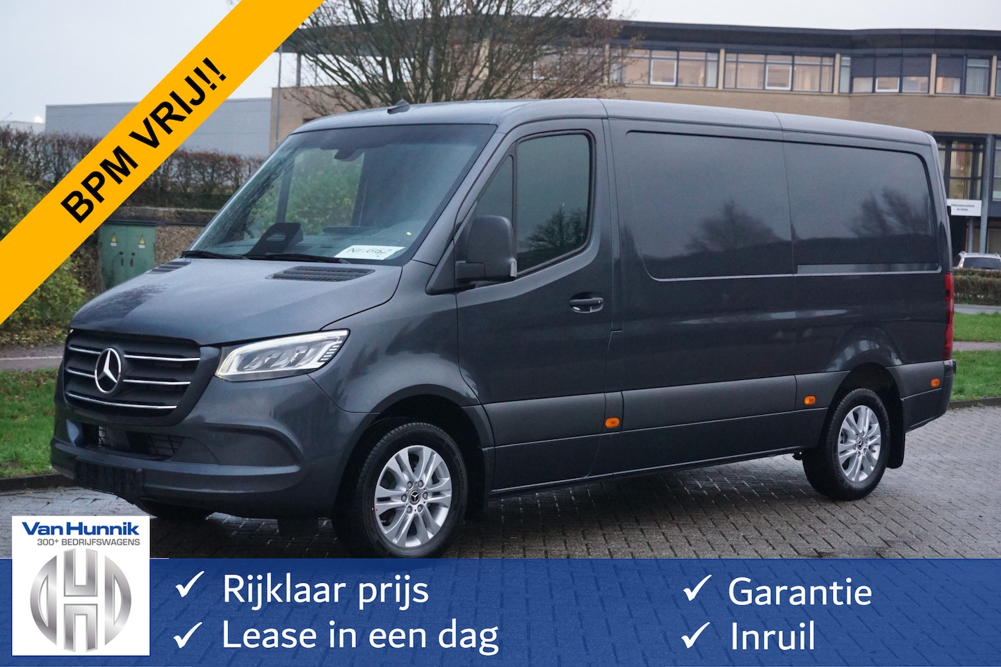 Mercedes-Benz Sprinter - 319CDI Select L2H1 BPM VRIJ!! 10.25" Mbux, ACC, LED, 3.5T Trekhaak, 17" LM!! NR. 829 - AutoWereld.nl