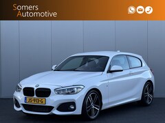 BMW 1-serie - 118i M Sport Shadow | 18" | Navigatie | LED | Stoelverwarming