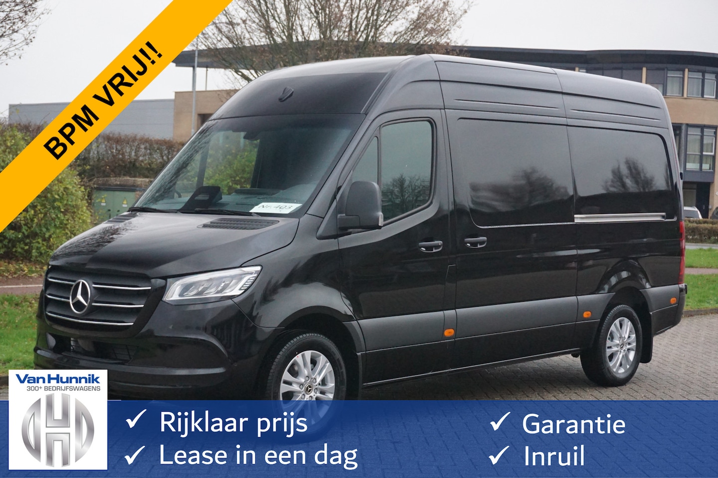 Mercedes-Benz Sprinter - 319CDI Select L2H2 BPM VRIJ!! 10.25" Mbux, ACC, LED, 3.5T Trekhaak, 17" LM, 2x schuifdeur! - AutoWereld.nl