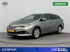 Toyota Auris Touring Sports - 1.8 Hybrid Dynamic Go | Navigatie | Climate Control | Cruise Control |