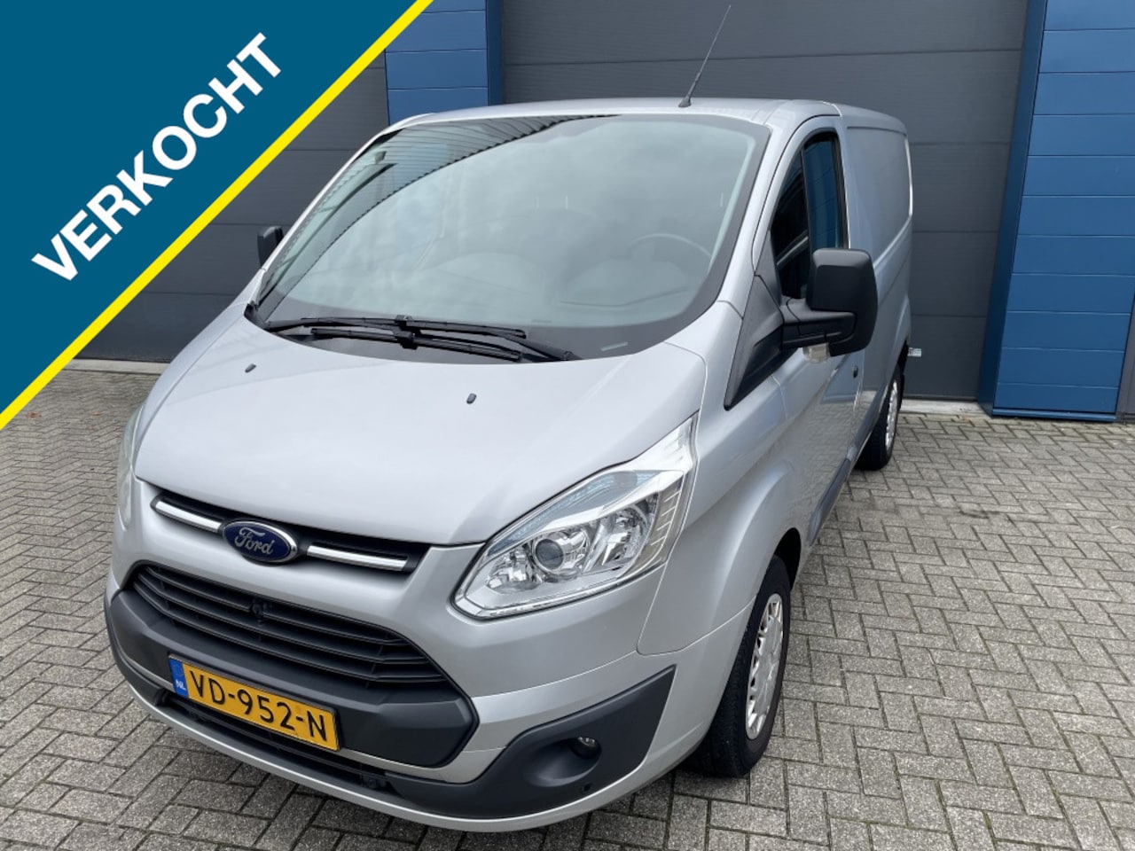 Ford Transit Custom - 2.2TDCI74kw Trend Airco ElektrPkt Navi!! - AutoWereld.nl