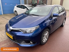 Toyota Auris Touring Sports - 1.8 Hybrid Aspiration 12-2025 BTW auto Navigatie 100% Dealer onderhouden met boekjes en NA