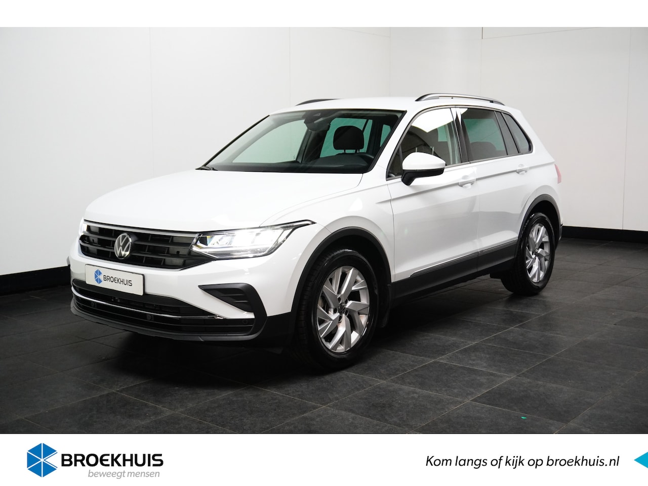 Volkswagen Tiguan - 1.5 TSI 150PK DSG-7 Life + | TREKHAAK | CAMERA | NAVI BY APP | STOELVERW. - AutoWereld.nl